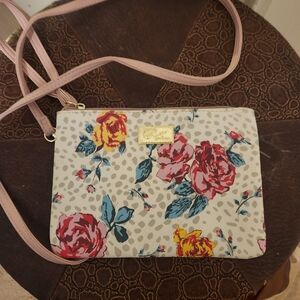 Betsy johnson crossbody/wrislet